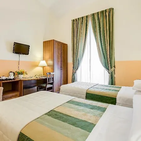 מלון Domus Carmelitana 3*