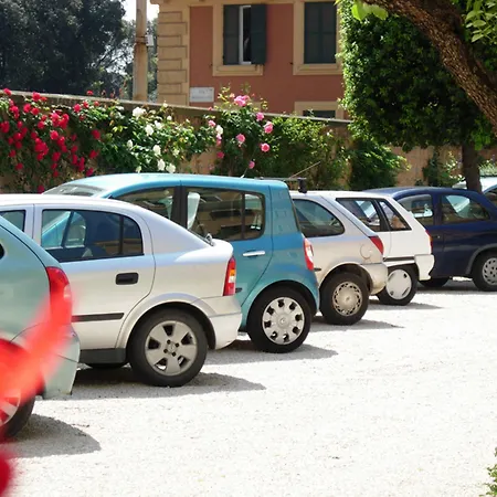 Hotell Domus Carmelitana Rom