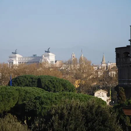 Hotell Domus Carmelitana 3*