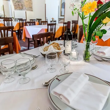 Domus Carmelitana Hotell