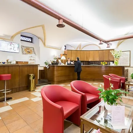 Hotell Domus Carmelitana 3*