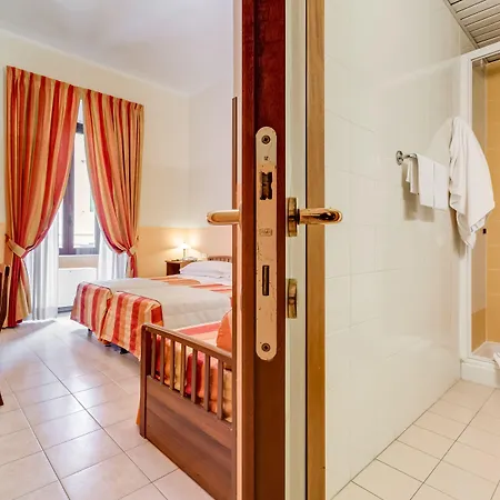 Domus Carmelitana 3* Řím